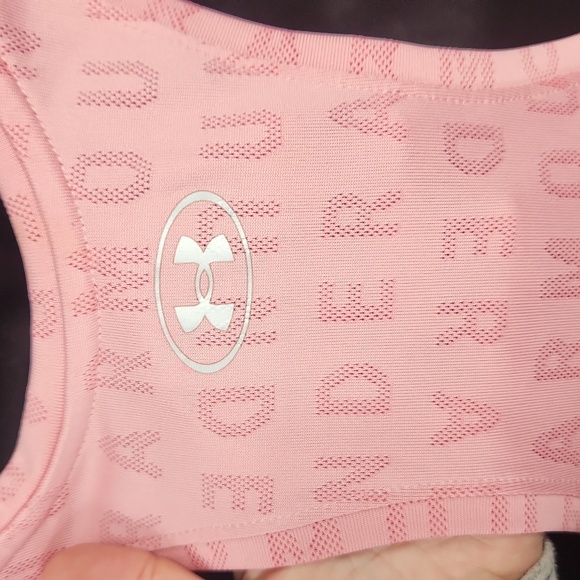 Under Armour Loose Fit Tank - Picture 6 of 8